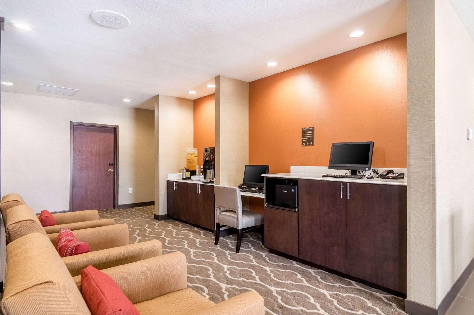 Comfort Suites Meridian And I-40 Oklahoma City Buitenkant foto