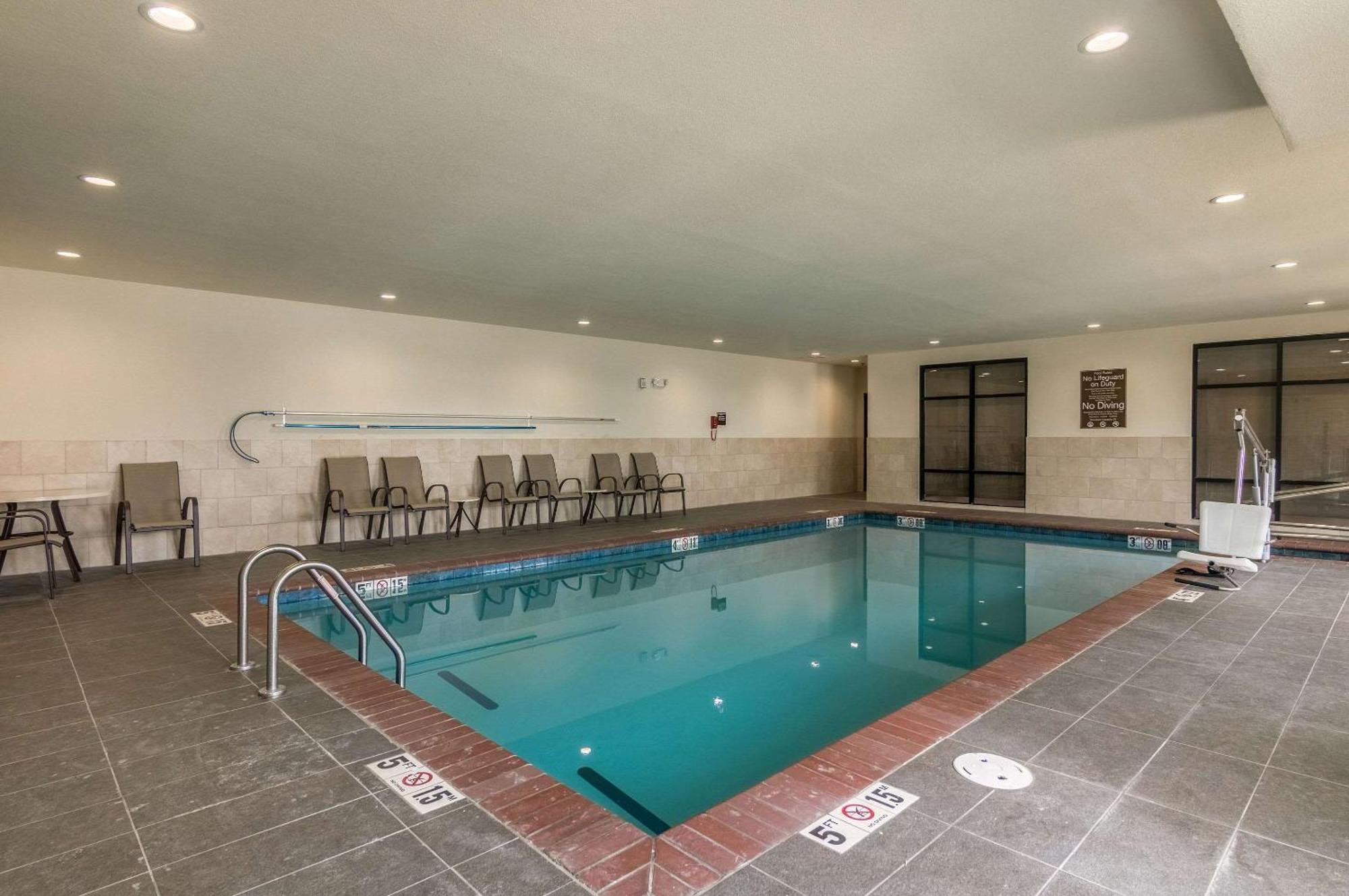 Comfort Suites Meridian And I-40 Oklahoma City Buitenkant foto