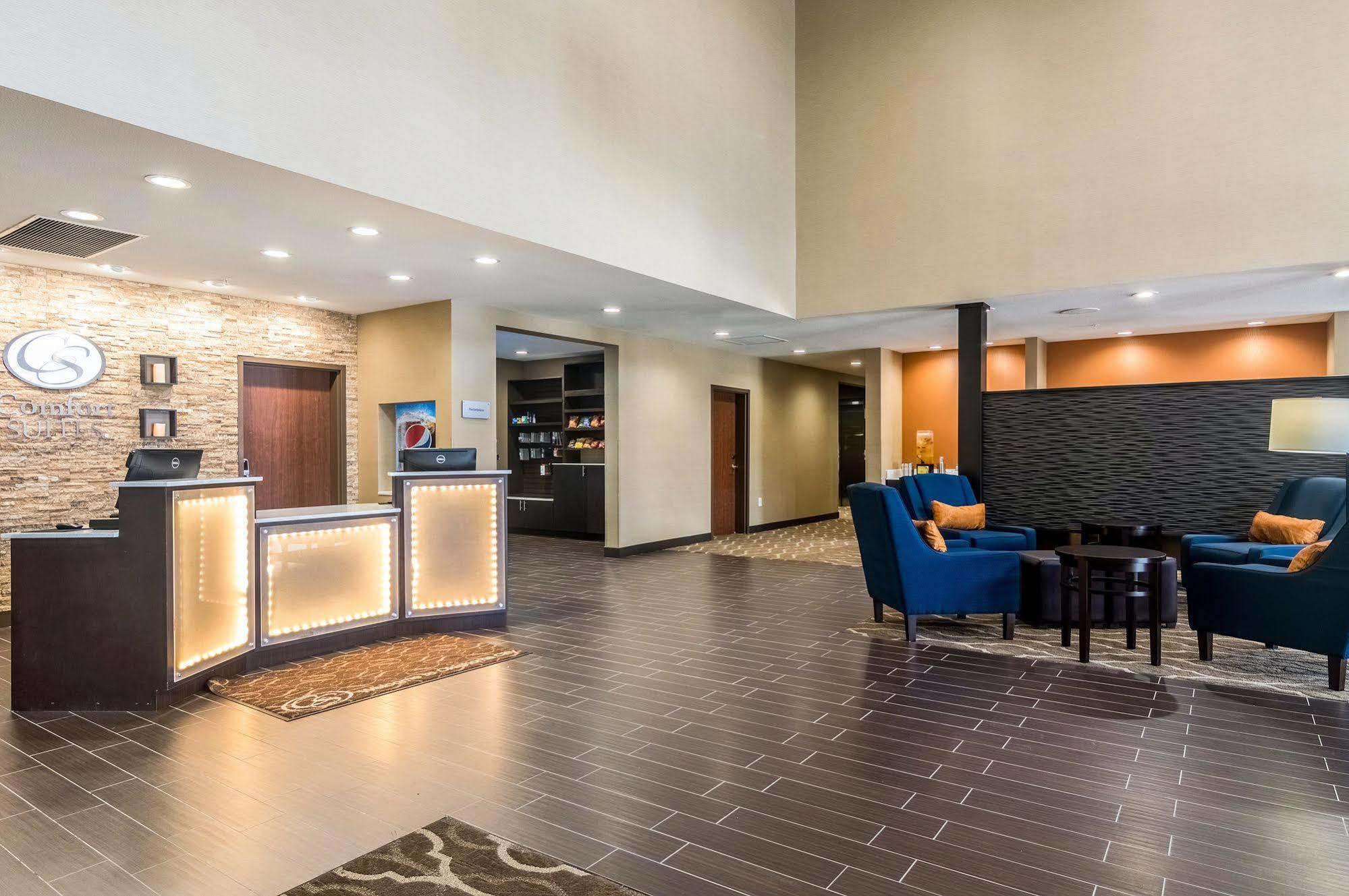 Comfort Suites Meridian And I-40 Oklahoma City Buitenkant foto
