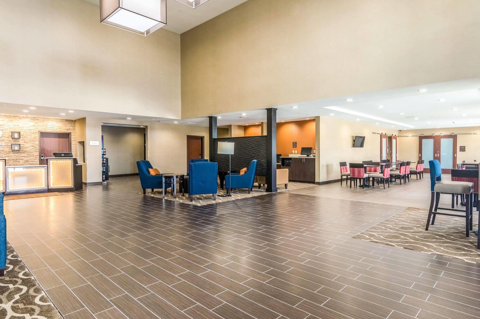 Comfort Suites Meridian And I-40 Oklahoma City Buitenkant foto