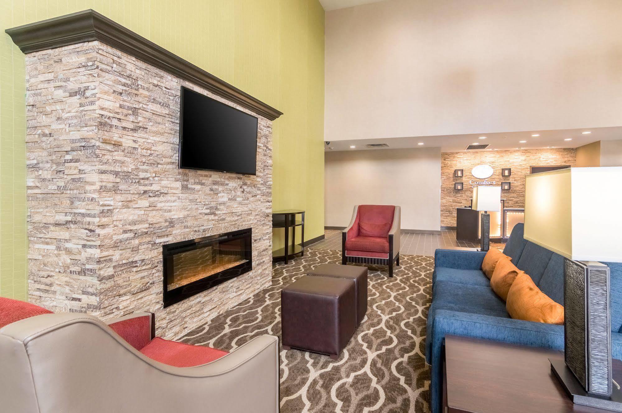 Comfort Suites Meridian And I-40 Oklahoma City Buitenkant foto